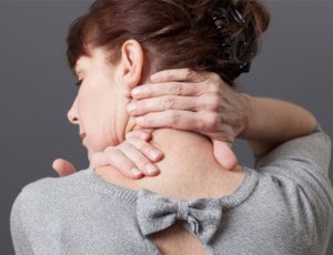 О чем говорят боли в шее