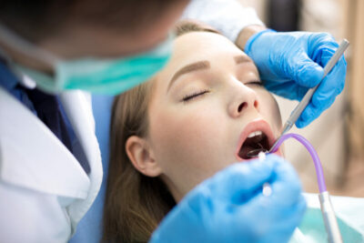 Лечение зубов во сне? Показания и противопоказания