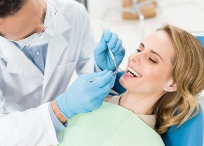 Как проходит консультация у стоматолога: особенности