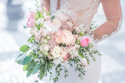 Букет невесты: популярные цветы и нежная композиция для свадьбы
