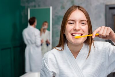 Ультразвуковая чистка зубов: преимущества, недостатки, показания