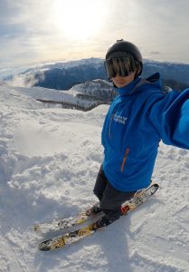 Инструктор по сноуборду и горным лыжам: безопасность и удовольствие от катания