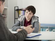 Лечение девиантного поведения подростков в центре «Рассвет»: профессиональная коррекция отклонений