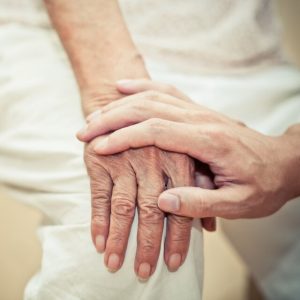 Деменция: что это и почему возникают