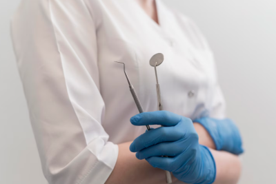 Современный подход к заботе о зубах: как избежать и лечить зубные заболевания